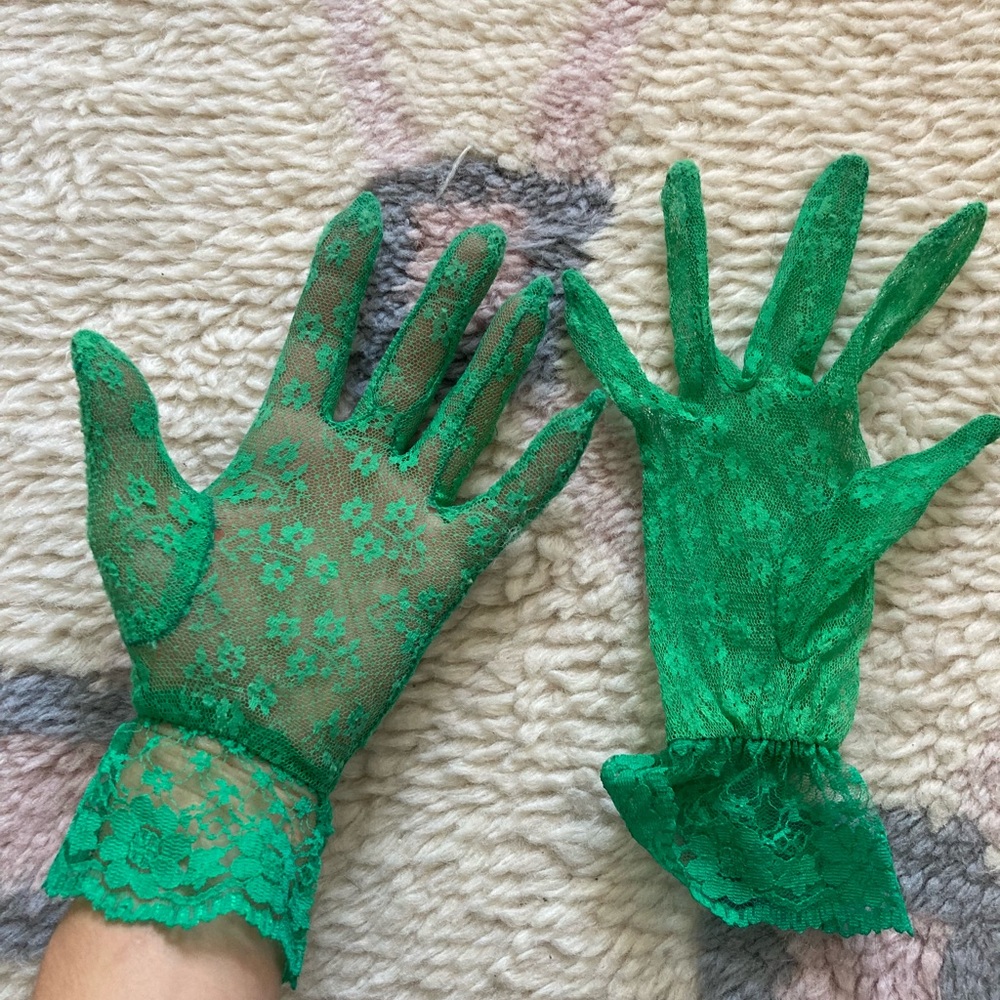 Vintage green lace gloves m/l